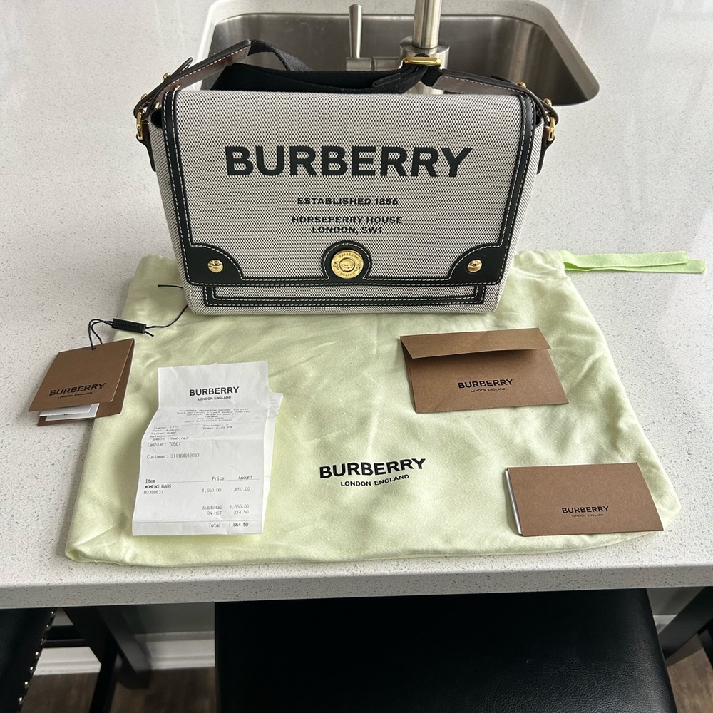 Medium size crossbody